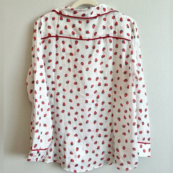 NWT Plush Strawberry Satin Pajama Set Size Small - Picture 7 of 12